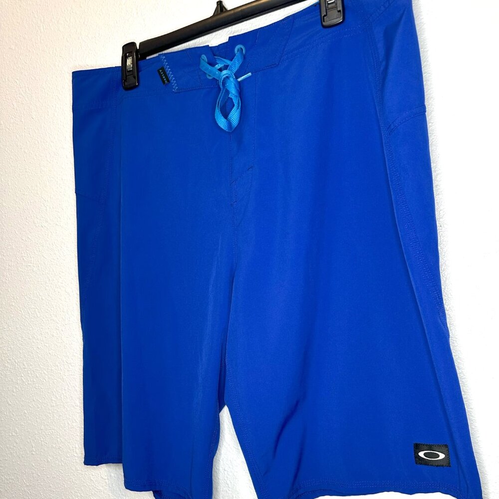 Oakley board‎ shorts - Picture 4 of 7